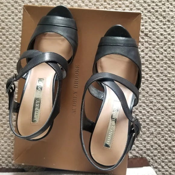 Audrey Brooke Black Leather Sandals Heels Size 6.5M - Picture 3 of 11